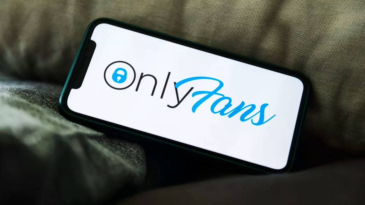 OnlyFans приостановил обслуживание аккаунтов авторов контента из России