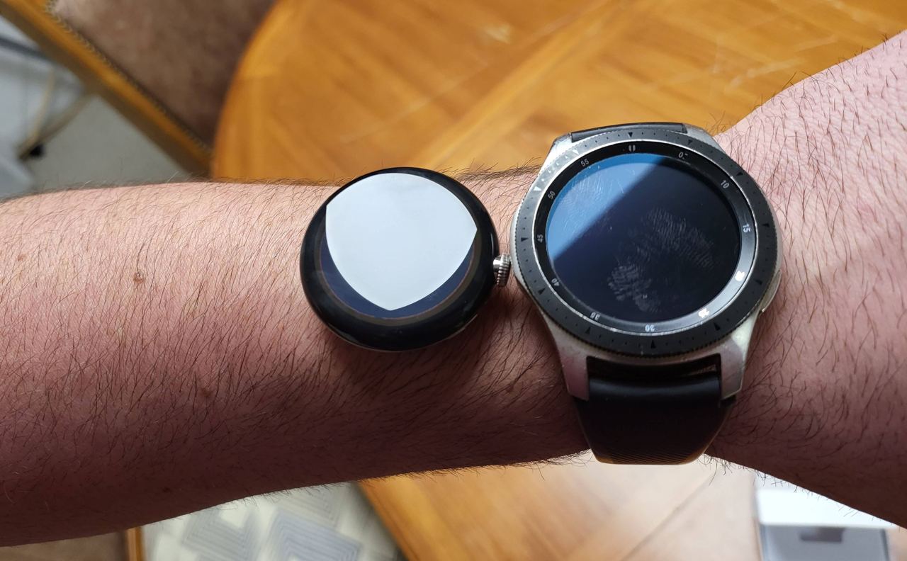 Pixel Watch сравнили с Apple Watch и Galaxy Watch