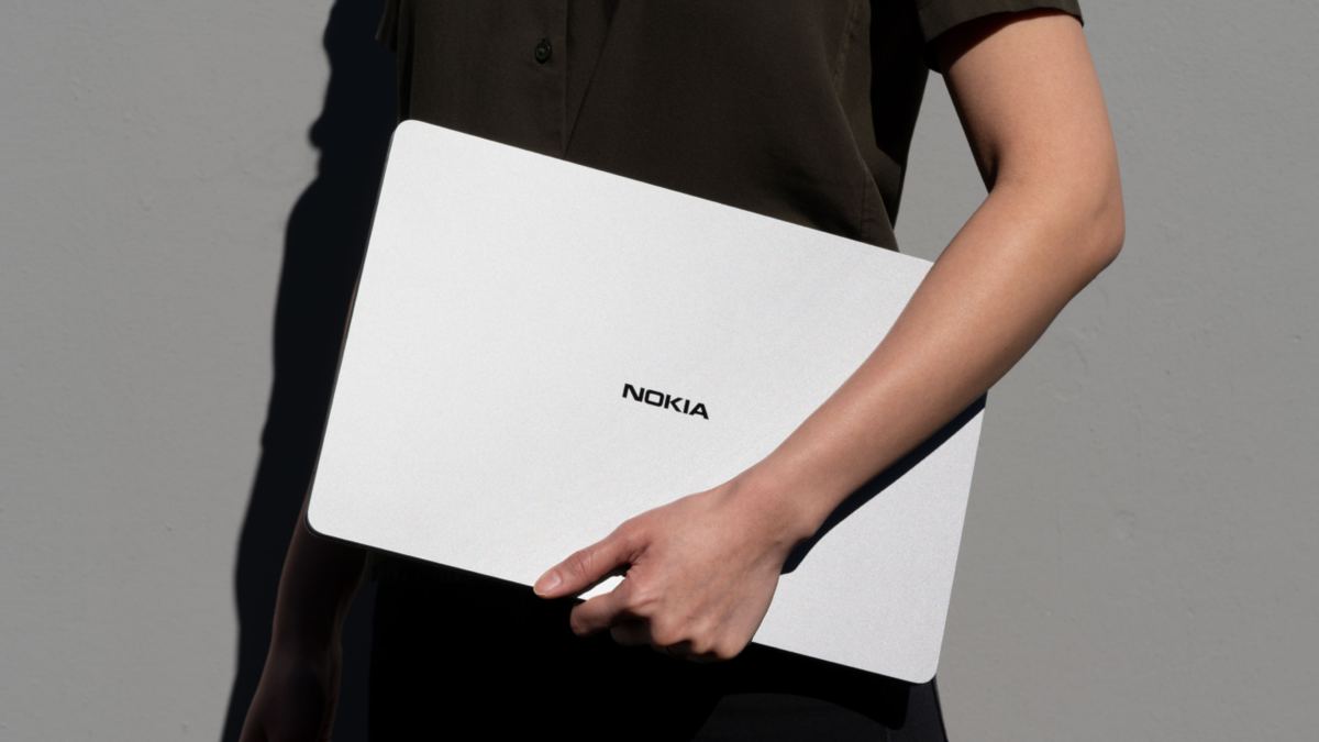 Nokia выпустила гибридный ноутбук