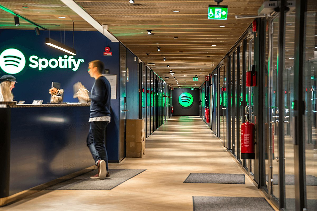 Insider узнал о базовых зарплатных ставках в Spotify