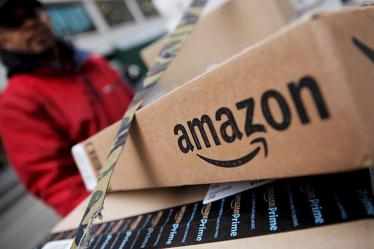 Amazon решила уволить 18 тысяч сотрудников — это 1,2% от штата в 1,5 млн человек.