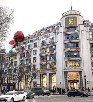 Louis Vuitton продолжает пиарить свою новую коллекцию
