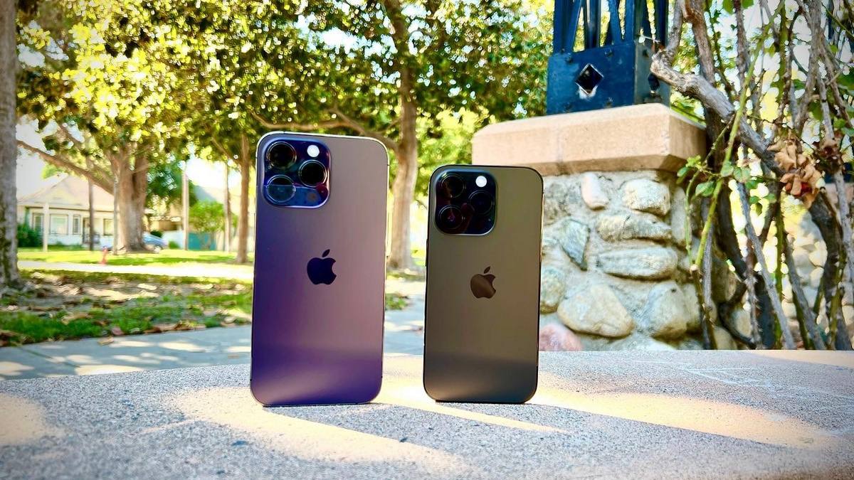 Apple планирует добавить в новую линейку смартфонов более дорогую модель