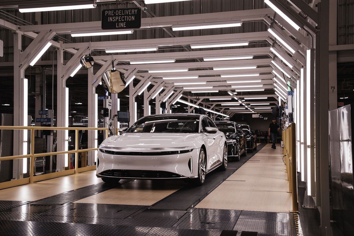 Стартап по производству электромобилей Lucid Motors объявил о планах сократить 18% сотрудников