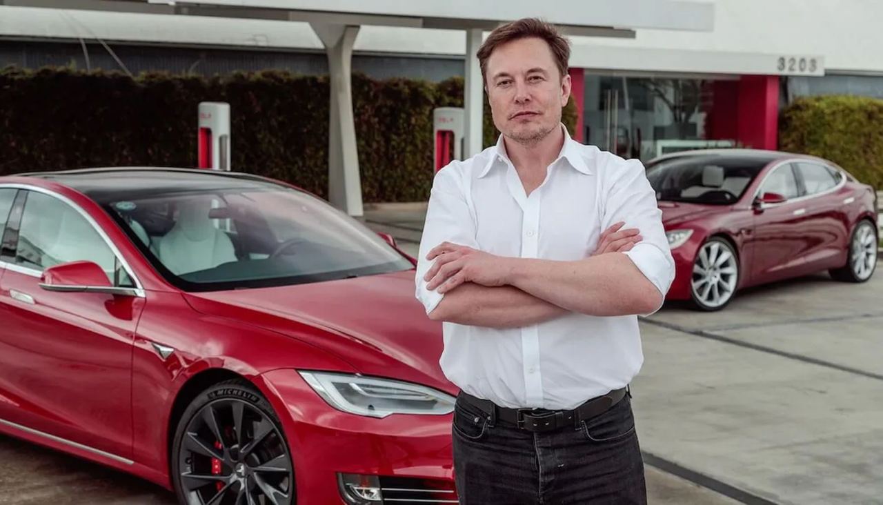 Илон Маск вернулся к активному руководству Tesla