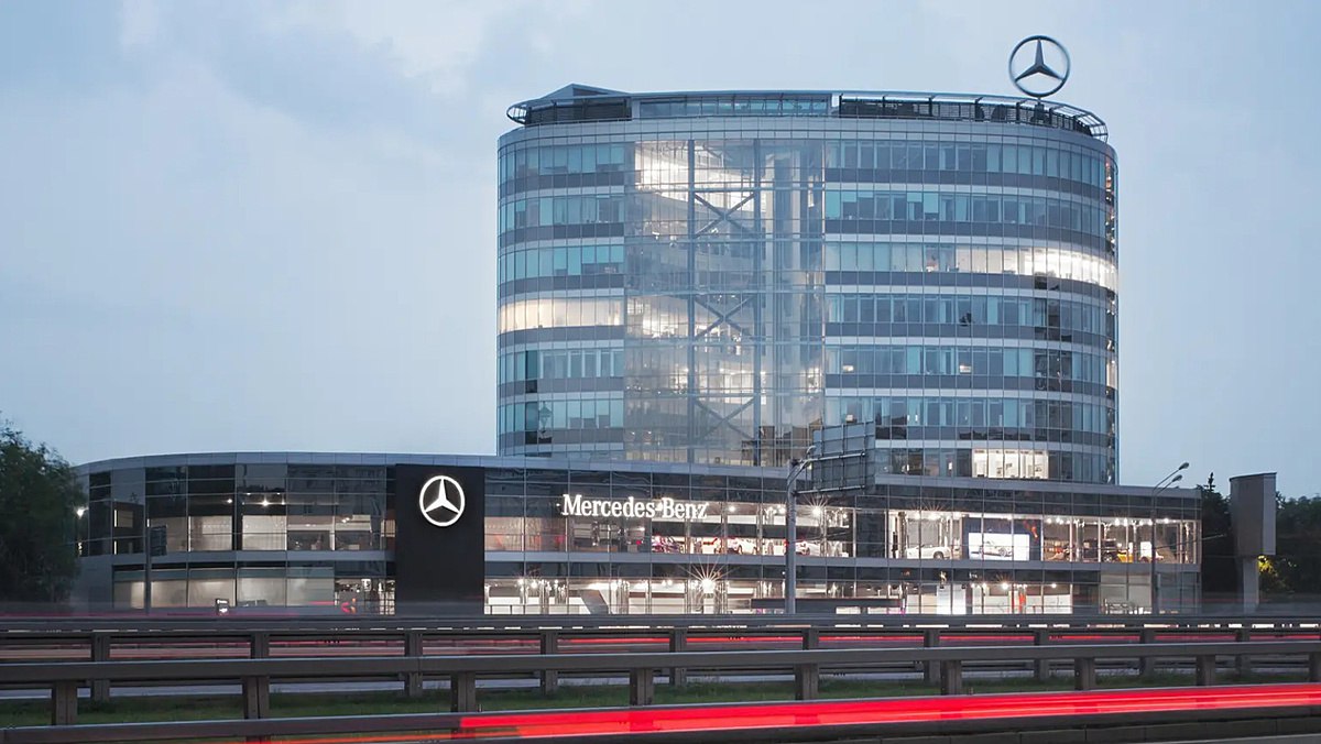 Российское отделение Mercedes-Benz сменит название