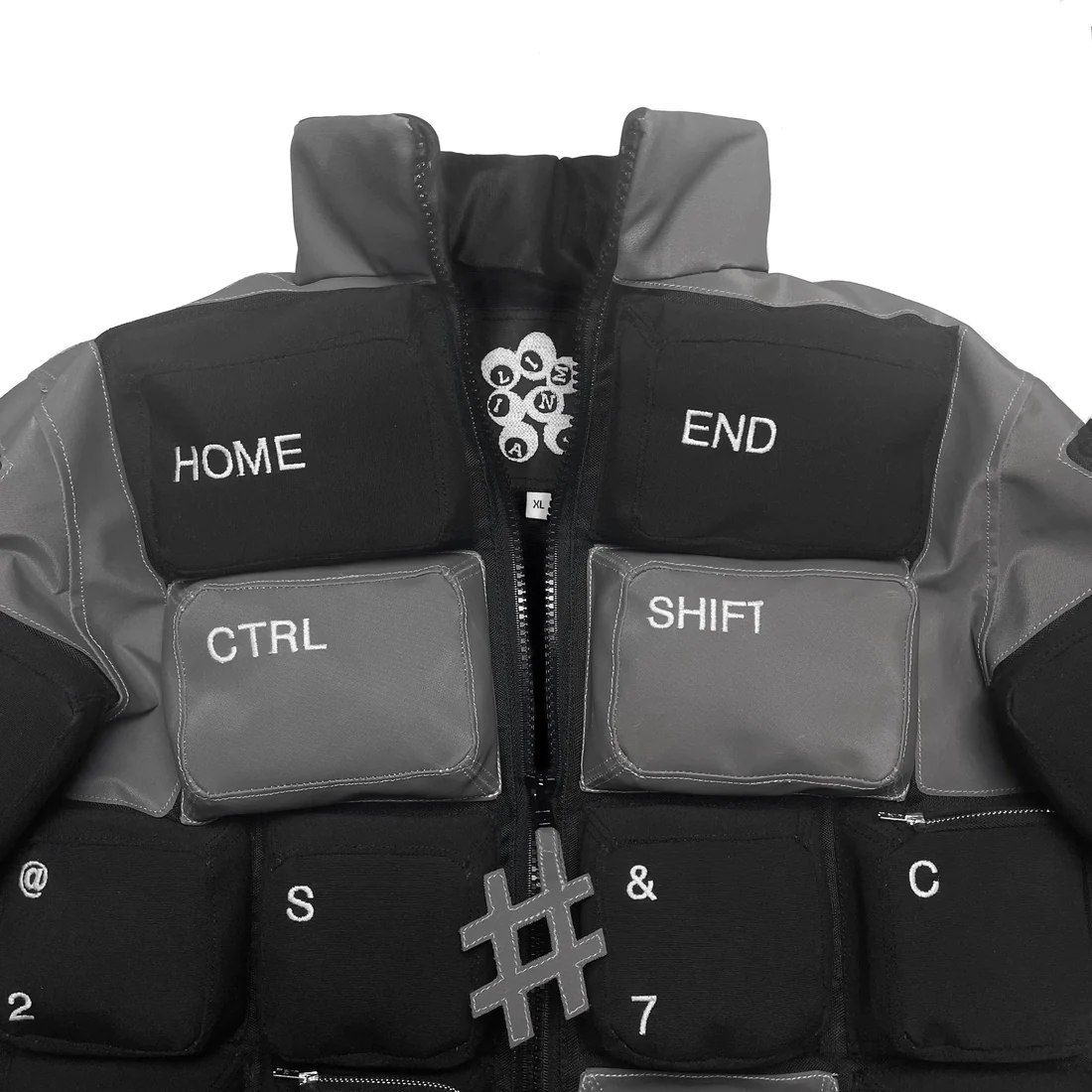 Нашел вам идеальный лук на зиму: чуваки из Liminal Work Shop представили куртку-клавиатуру